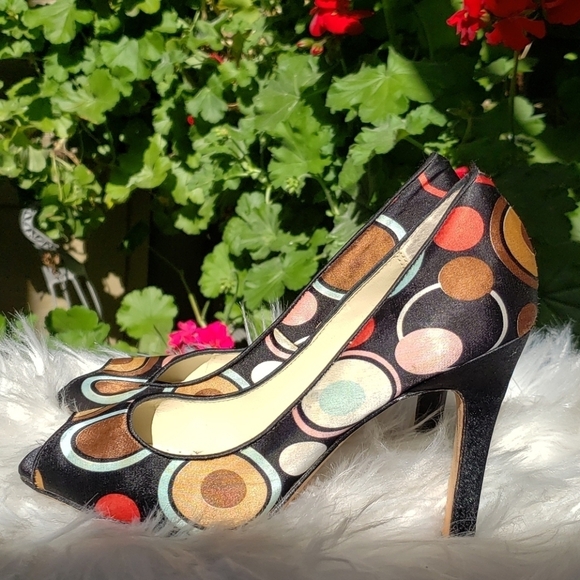 MARTINEZ VALERO Whisper Peep-Toe Pumps sz 5 - Picture 5 of 5